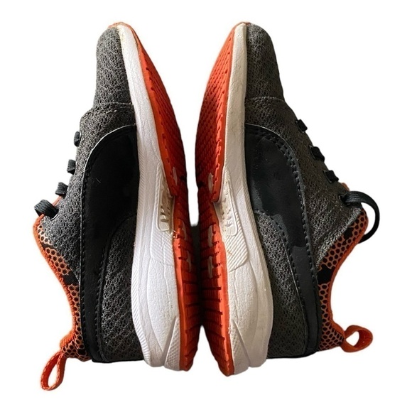 PUMA-YOUTH BLACK AND ORANGE-SIZE 9.5 - Picture 1 of 8